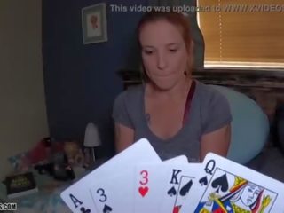 Desvistiéndose póquer con mamá - brillante putz vídeos