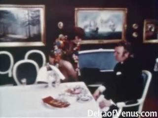 Tappning xxx video- 1960s - hårig grown brunett - bord för tre